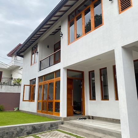 The Doctors Villa Ragama ภายนอก รูปภาพ